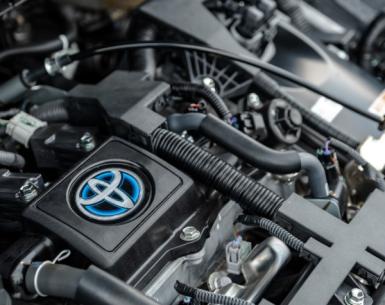 Bảo dưỡng xe Hybrid: Tưởng không dễ mà dễ không tưởng