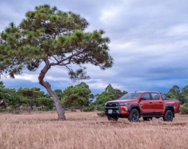 Hilux: Mở lối đi riêng trong phân khúc bán tải
