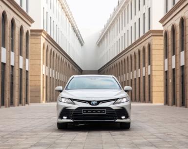 Camry Hybrid - Tiên phong công nghệ xanh cho xe doanh nhân