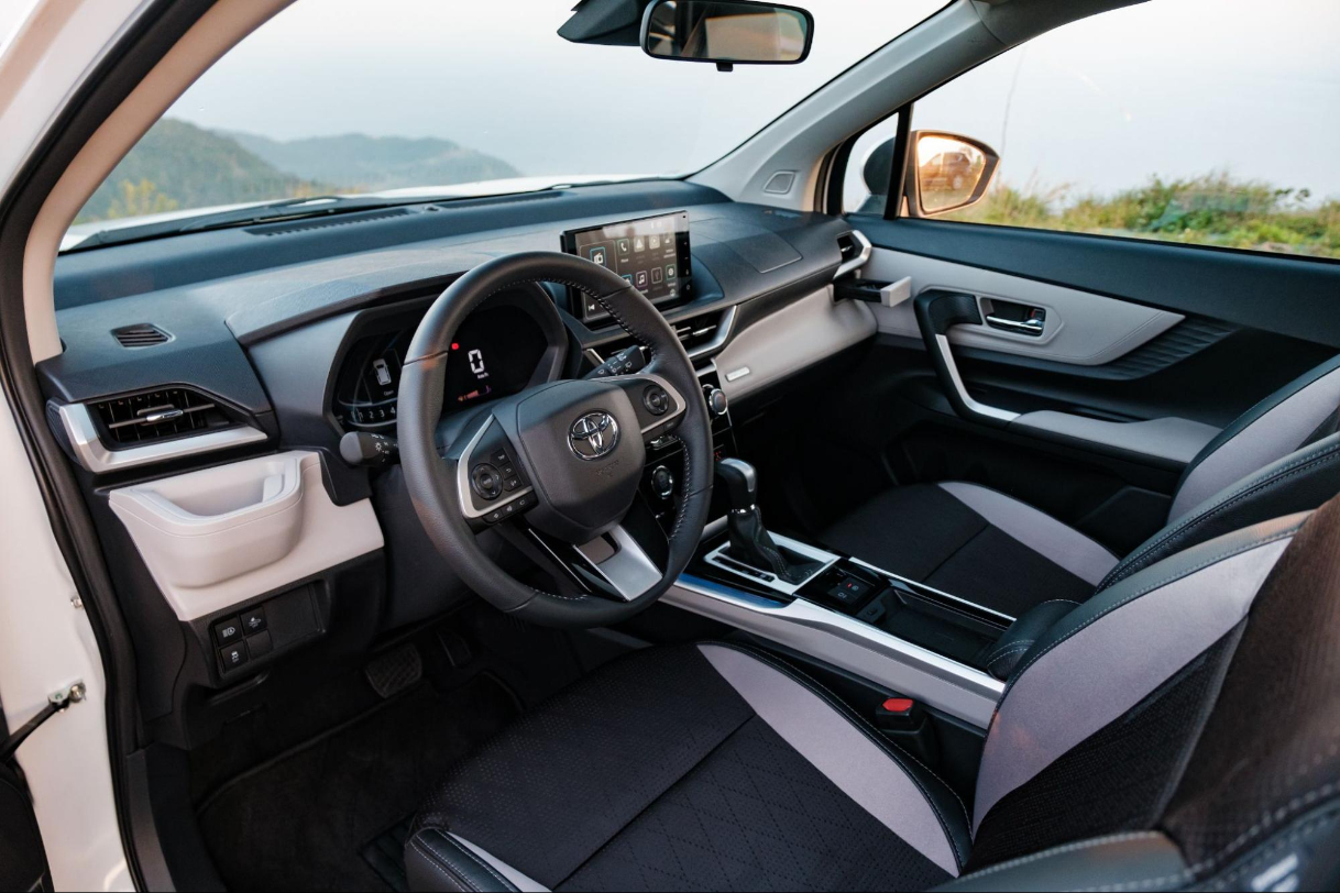 Cần số ô tô trên xe Toyota Veloz 