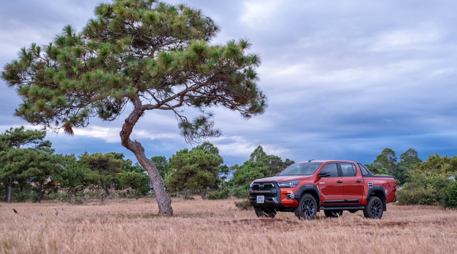 Hilux: Mở lối đi riêng trong phân khúc bán tải