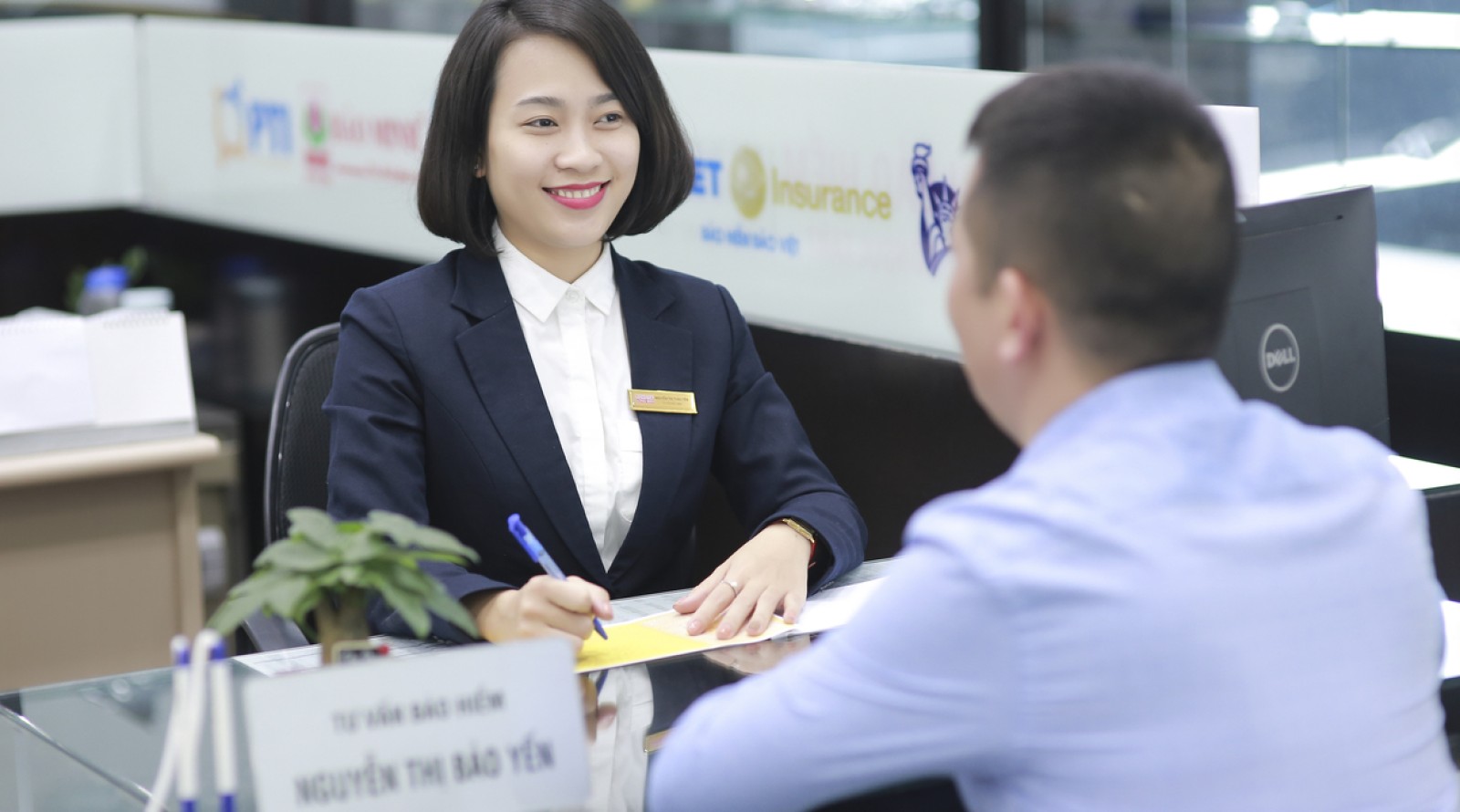 Khách hàng là trên hết: Từ triết lý tới hành động