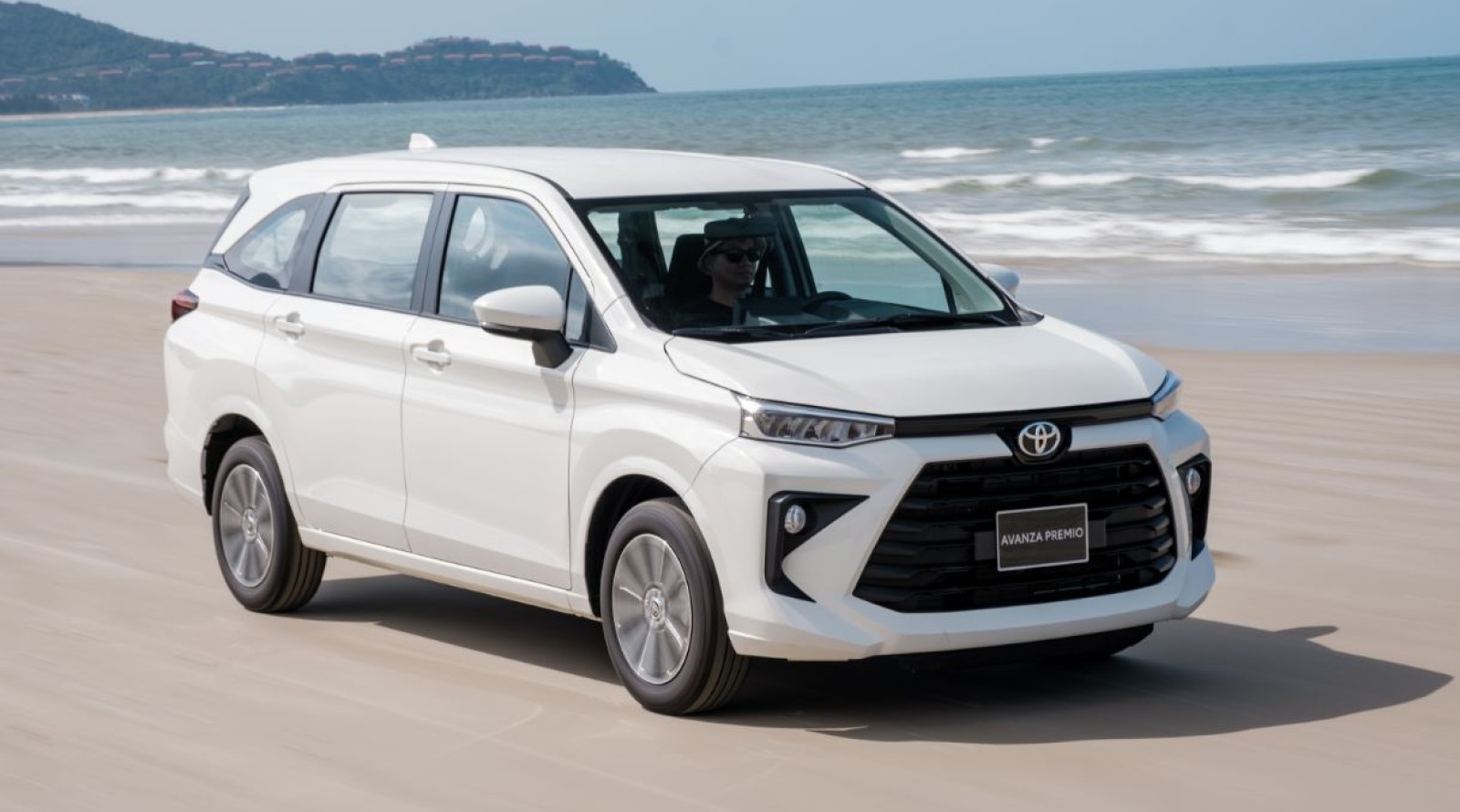 Nội thất Toyota Avanza Premio 2023: Hình ảnh, giá lăn bánh và ưu đãi 04/2023