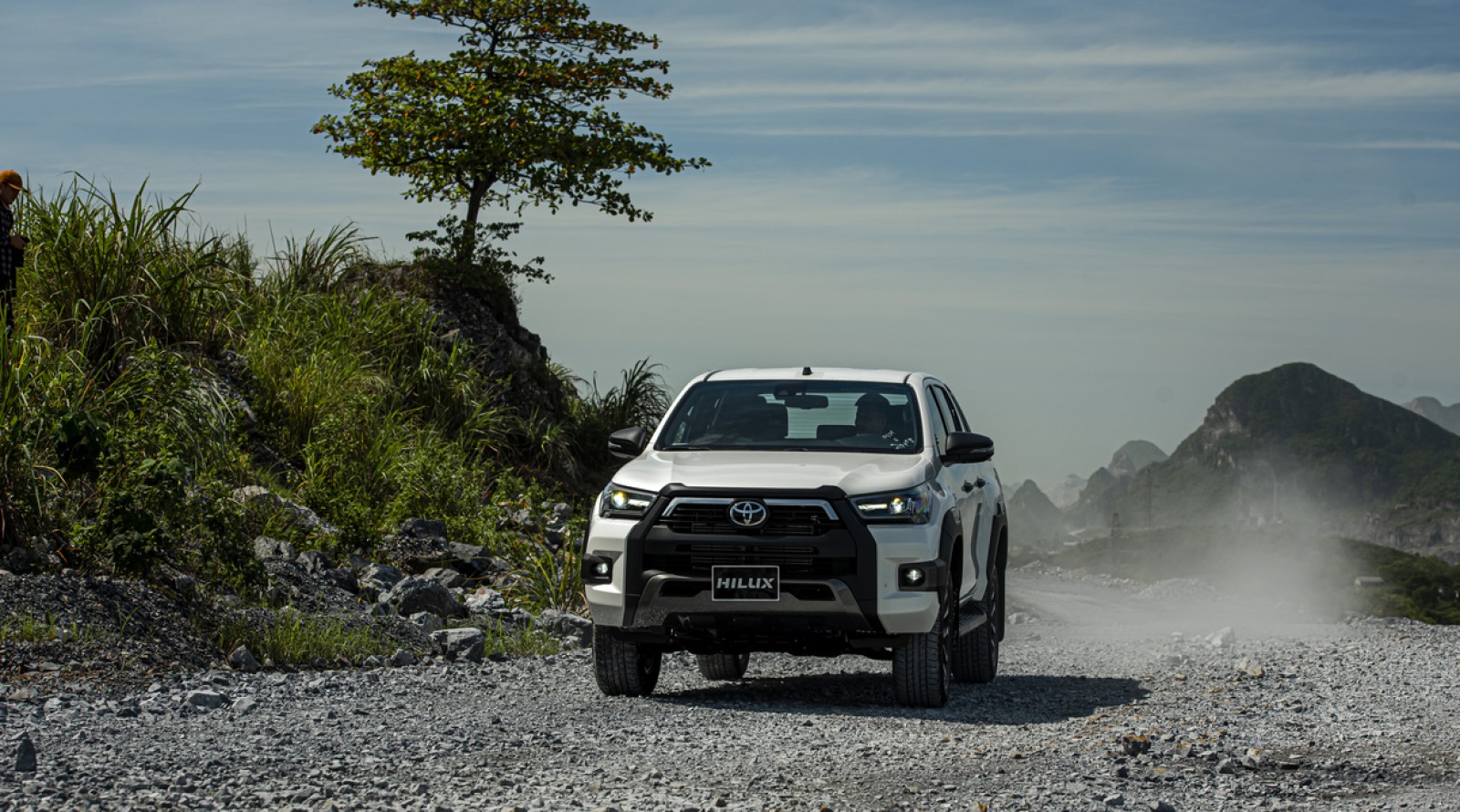 Hilux: Huyền thoại bán tải, chinh phục đỉnh cao