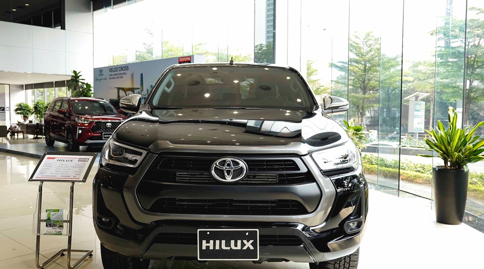 Sự trở lại của Toyota Hilux với động cơ Euro 5