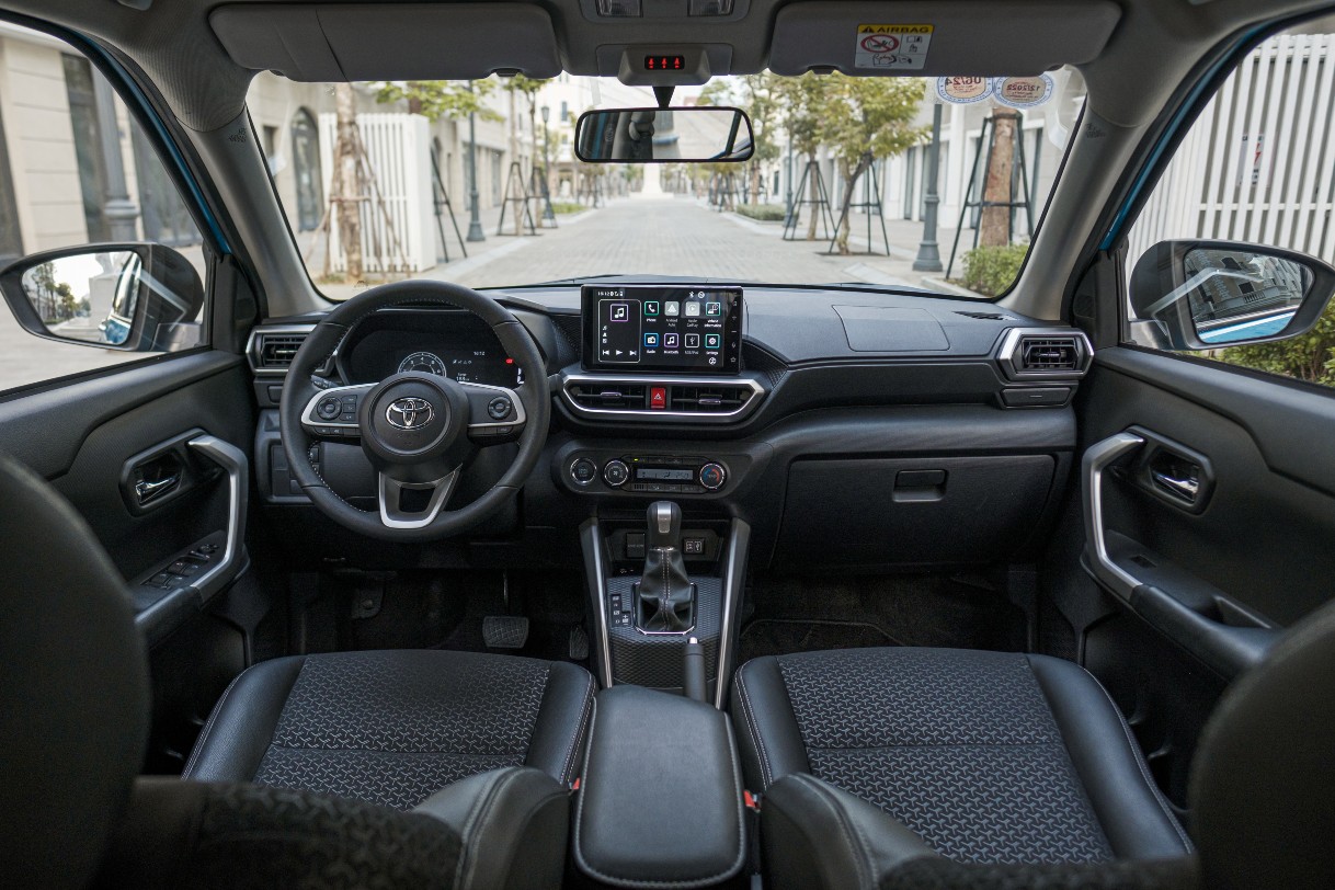 Không gian nội thất xe Toyota 5 chỗ Raize